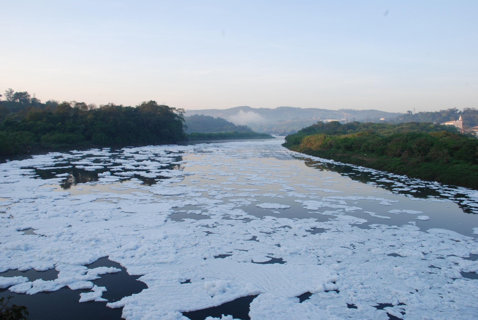 LICENCIAMENTO AMBIENTAL: AMEAÇA À GESTÃO INTEGRADA DA ÁGUA*